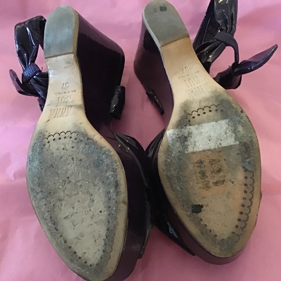Anna Sui Purple Patent Leather Strap Wedge Sandals - Picture 3 of 5